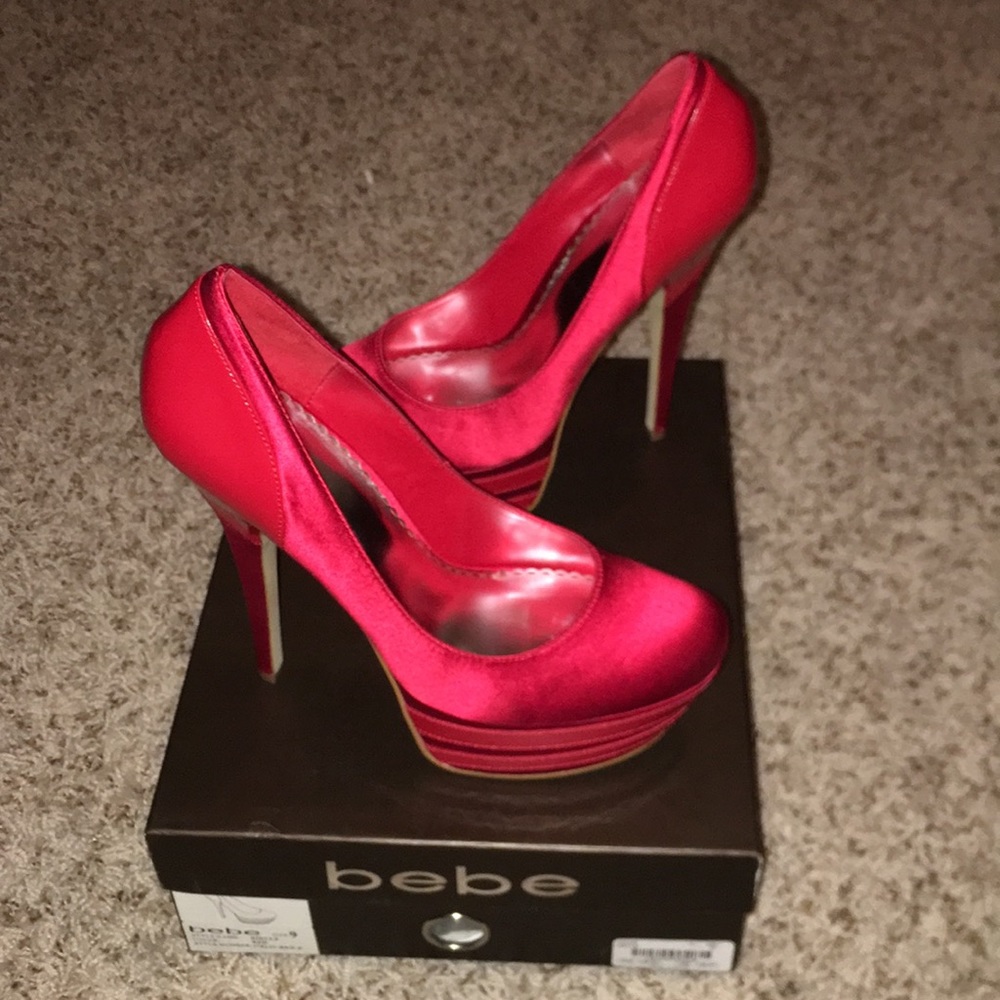 Bebe platform  heel. Red. Size 9
